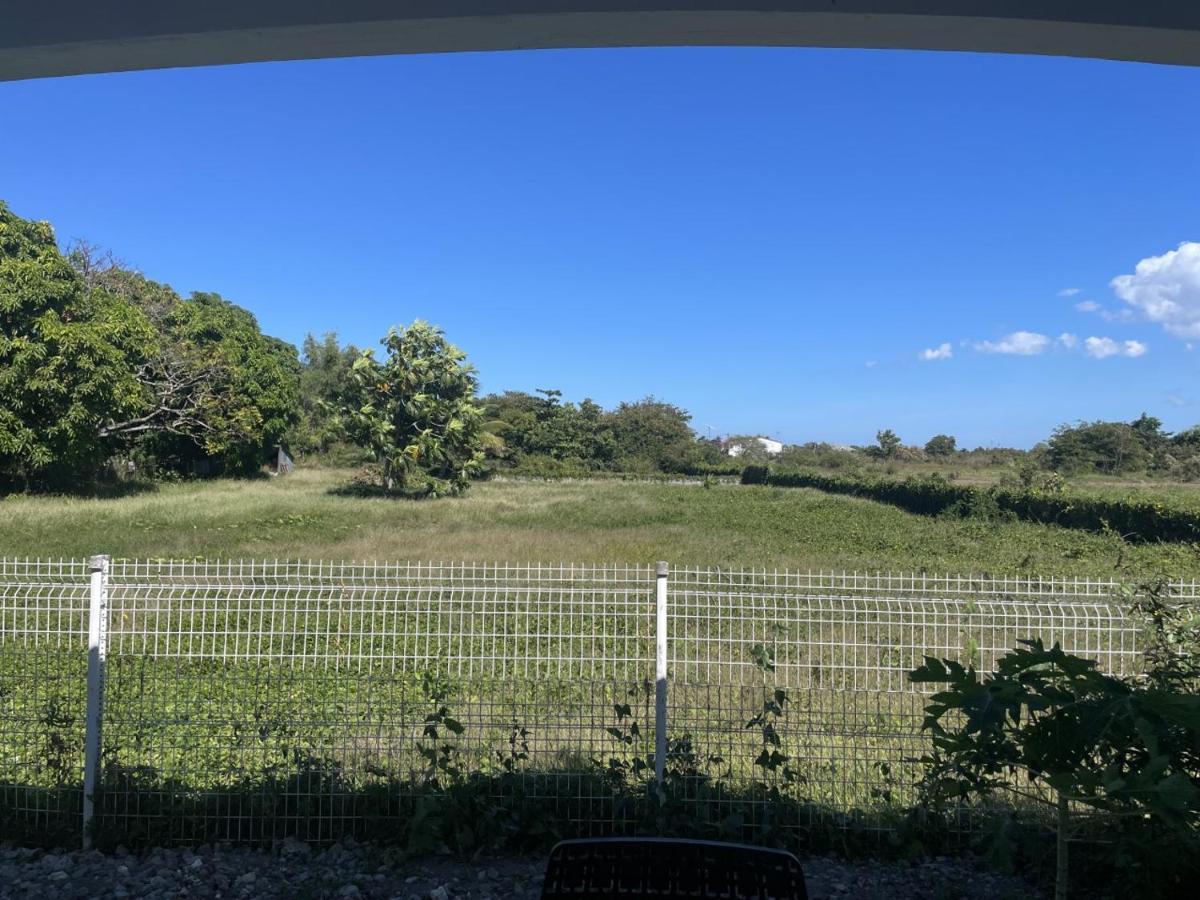 Bungalow De Rose Petit-Canal Екстериор снимка